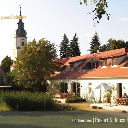 Resort "Schloss Reinharz" Бад Шмидеберг Екстериор снимка
