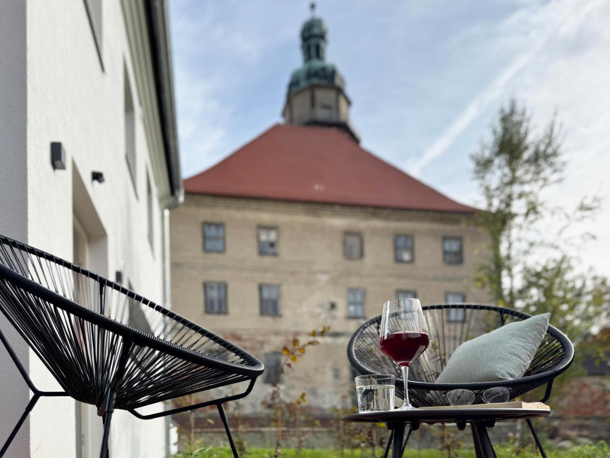 Resort "Schloss Reinharz" Бад Шмидеберг Екстериор снимка