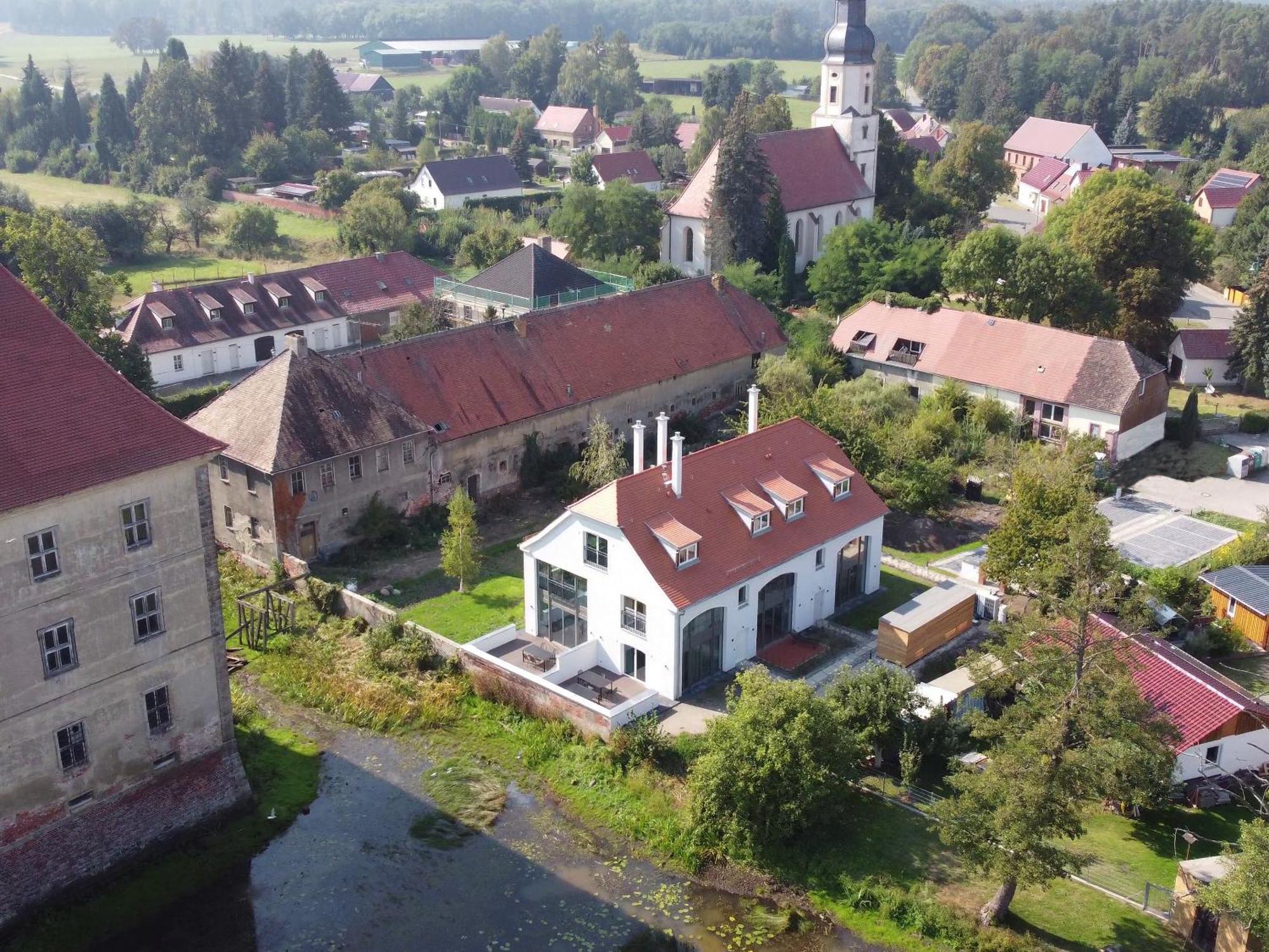 Resort "Schloss Reinharz" Бад Шмидеберг Екстериор снимка